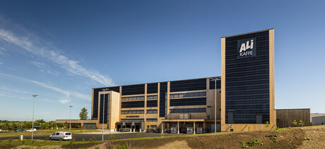 Neues Produktionsgebäude mit Passivhausstandart von Joh. Johannson Kaffe.