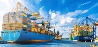 Druckluftkompressoren im Einsatz in Marine, Schiffbau und Schiffbetrieb – Effiziente Technologie von KAESER KOMPRESSOREN für maritime Anwendungen.